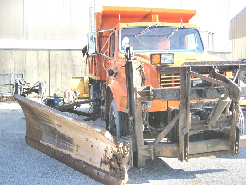 2000 INTERNATIONAL 4900 2000 INTERNATIONAL 4900